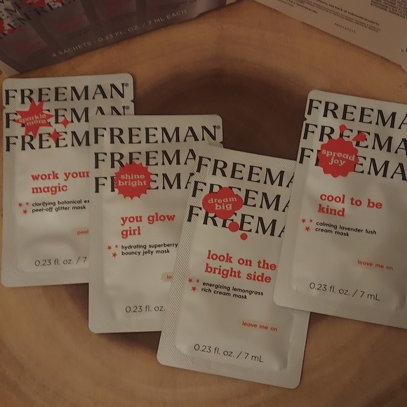 (8) BUNDLE LOT K-BEAUTY FACE MASKS Project Glimmer Empower Hour 4 Piece Mask Kit - Picture 8 of 12